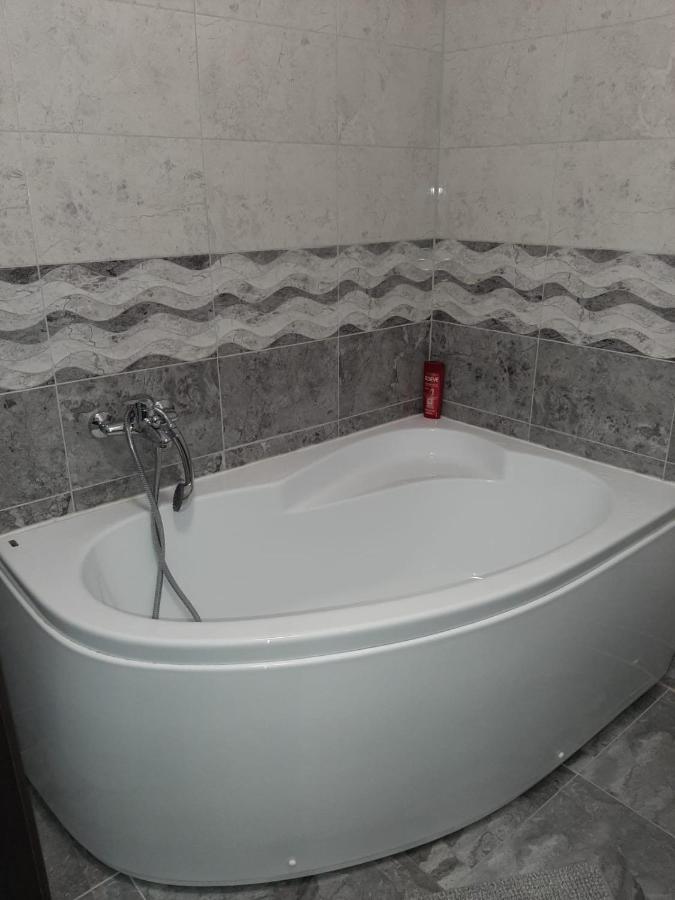 Apartment Luxury Daniel Militari Rosu