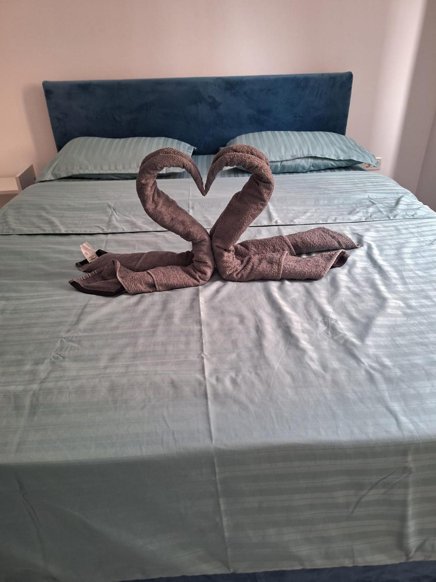 Luxury Daniel Militari Rosu