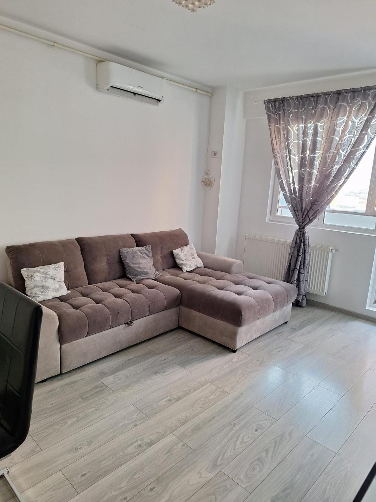 Luxury Daniel Militari * Rosu